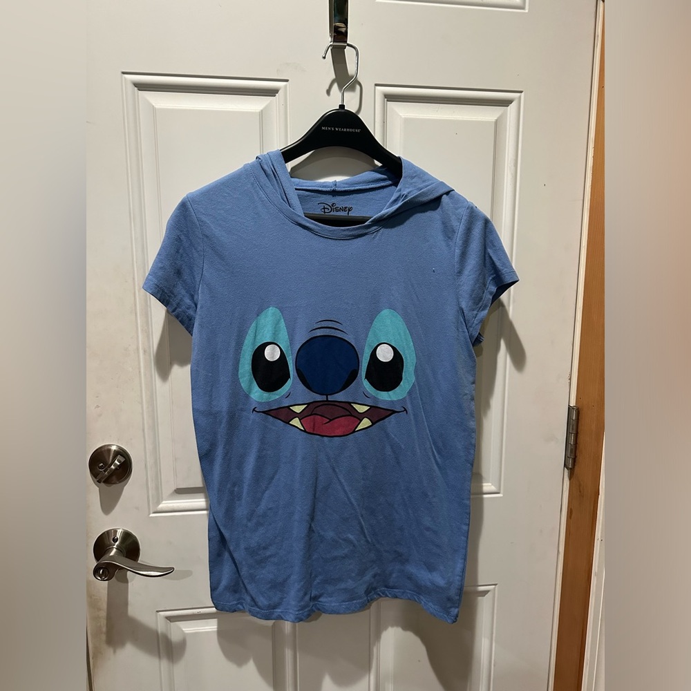 Small stitch Disney shirt